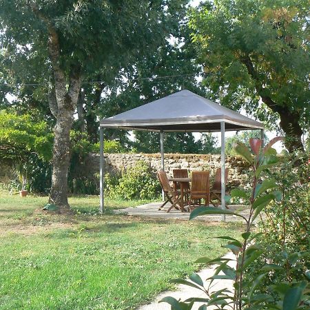 Maison Calme Au Coeur Des Vignes Sainte-Colombe  外观 照片