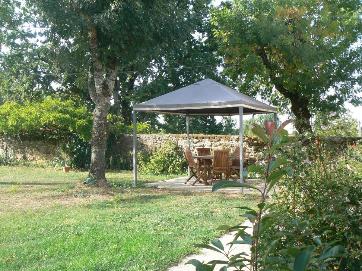 Maison Calme Au Coeur Des Vignes Sainte-Colombe  外观 照片