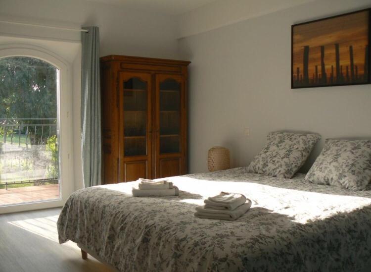 Maison Calme Au Coeur Des Vignes Sainte-Colombe  外观 照片